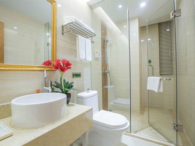 Vienna 3 Best Hotel Chaozhou Ancient City - Housity