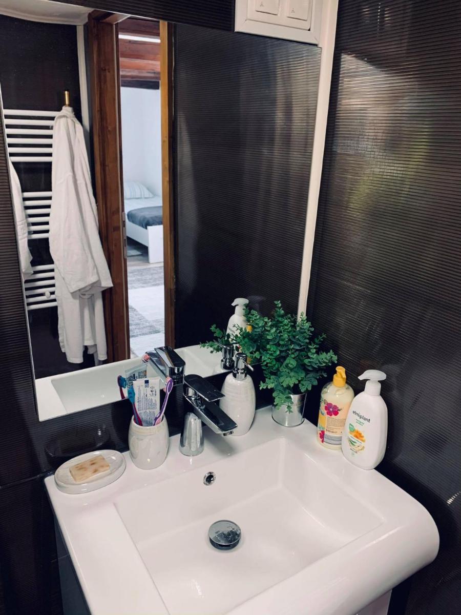 RELAX GUEST HOUSE - Housity