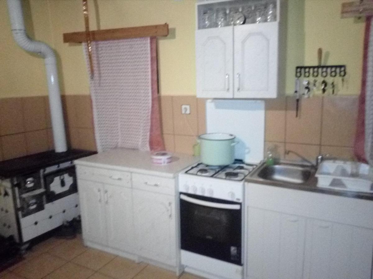 Bako Vendeghaz - Housity