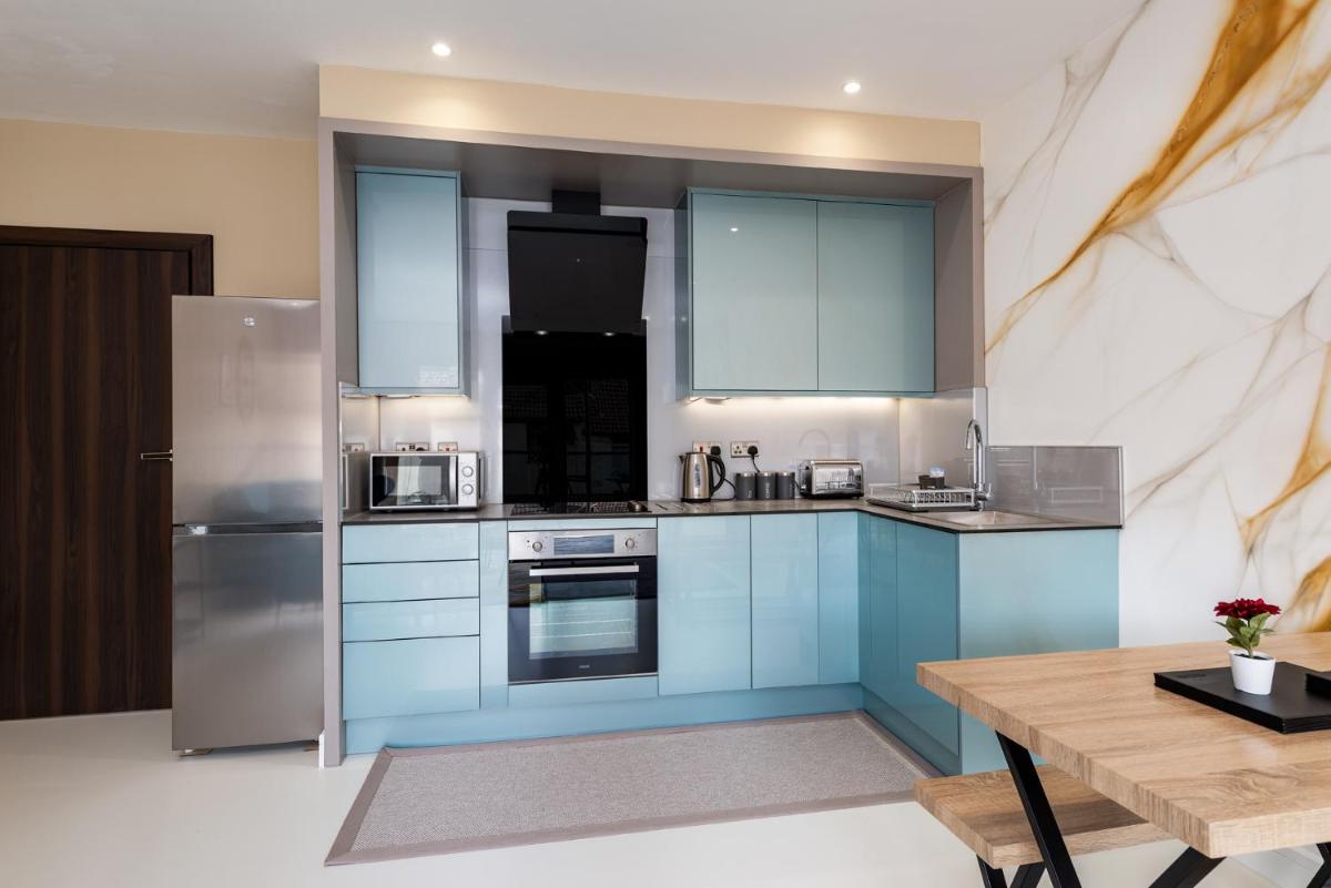 Quiet Flat for Working Guests - Book Now - Apartment 4 - Housity