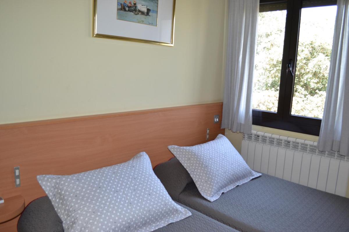 Hostal Bartis - Housity