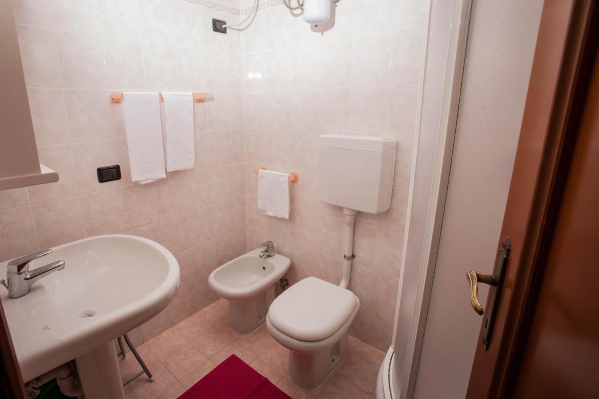 Residence RTA Villa Marina - Housity