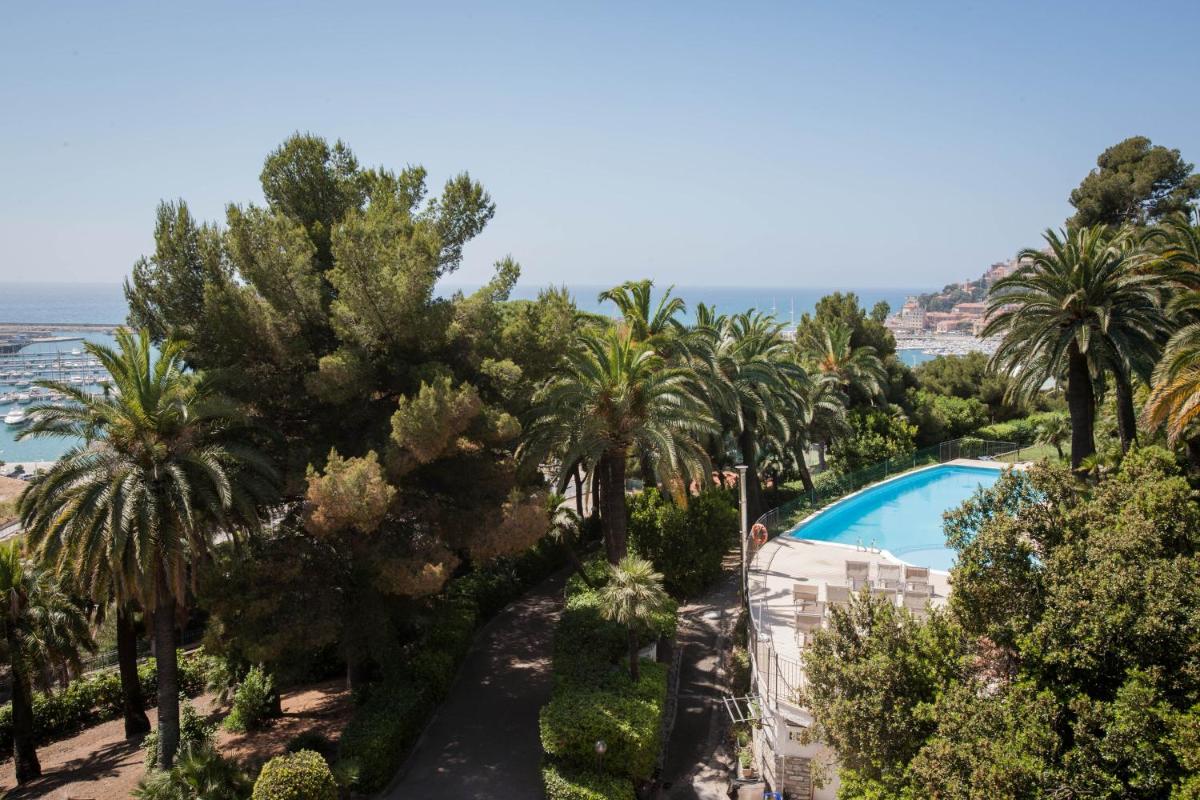 Residence RTA Villa Marina - Housity