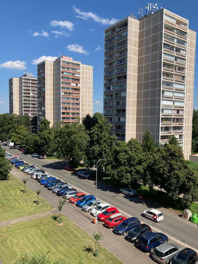 Pražské Předměstí Apartman Hradec Králové - Housity
