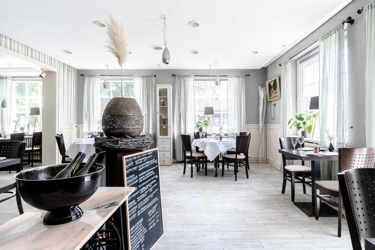 Flair Hotel Zur Eiche - Housity