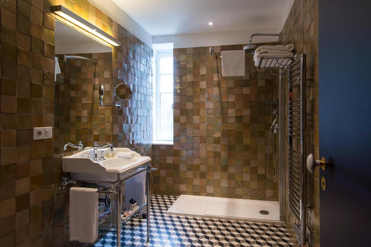 Salle de bains dans l'établissement Jules César Hotel & Spa Arles - MGallery Collection
