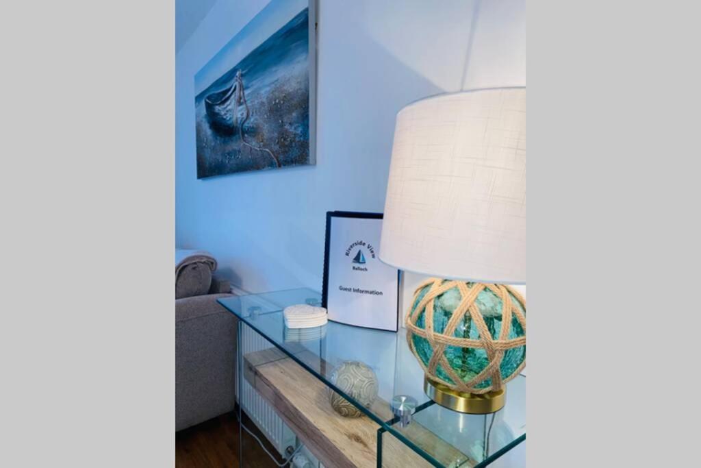 Riverside View Apartment in Balloch, Loch Lomond - Housity