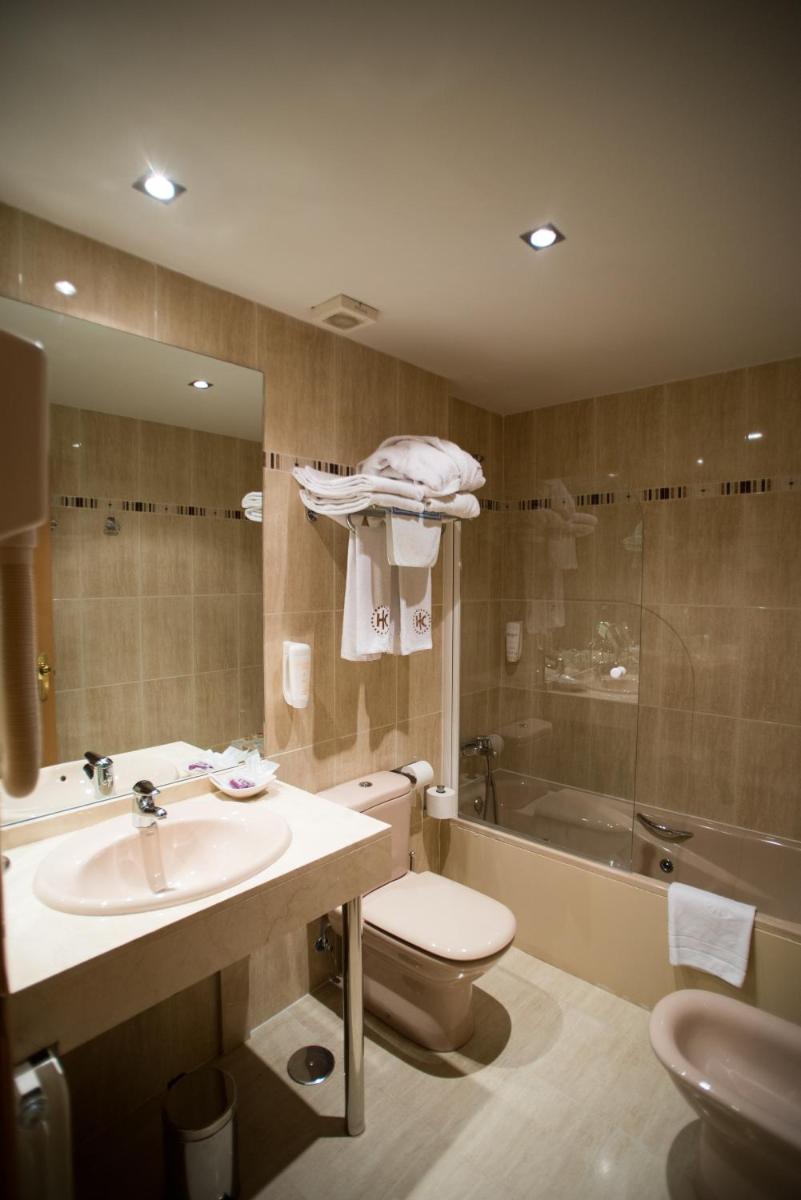 Hostal Azul - Housity