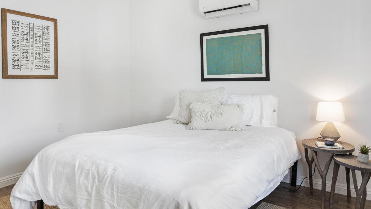 4BR Bungalow in Echo Park - Hizvo