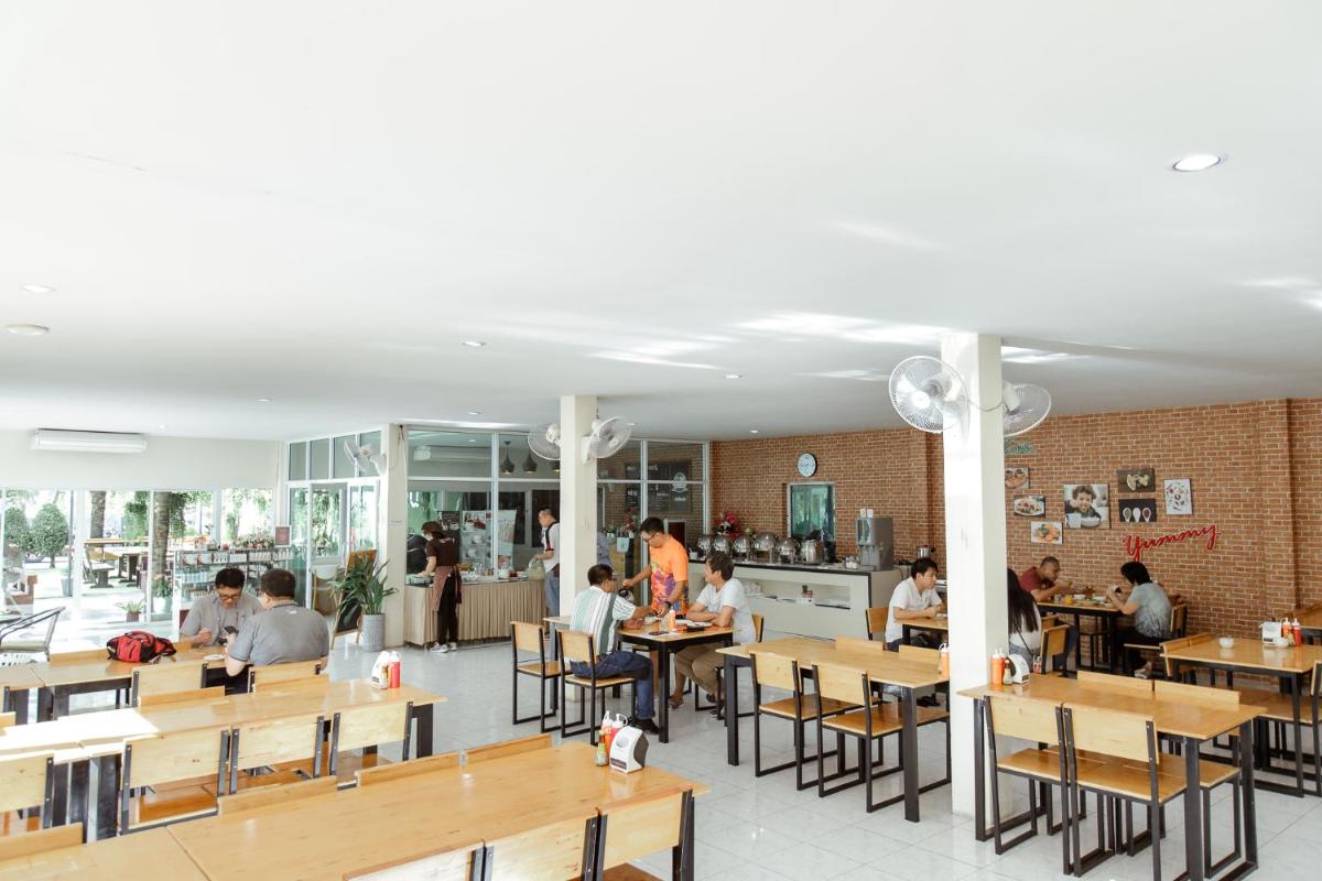 Ioon Resort ไออุ่นรีสอร์ท - Housity