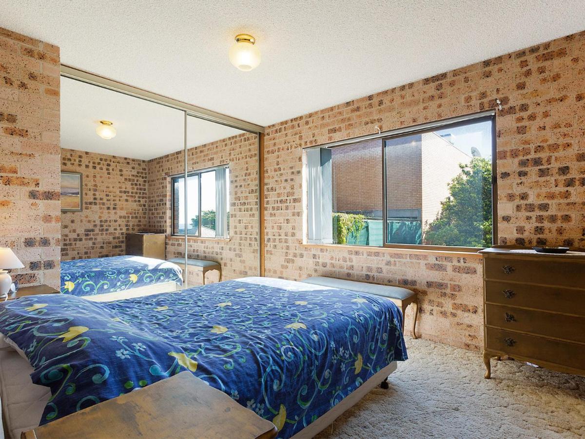 Pacific Pines Unit 4 - Housity