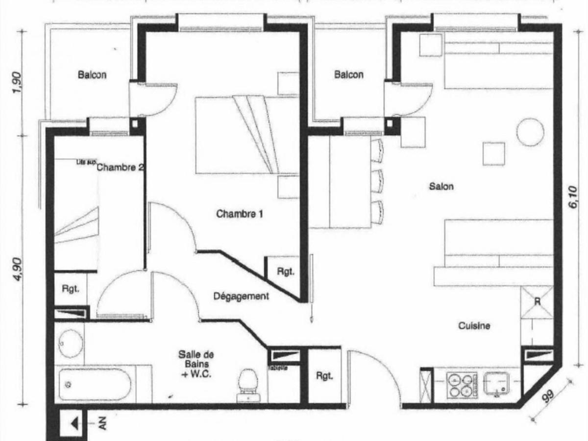Grand 3 pièces avec balcon, proche des pistes et commerces - FR-1-455-187 - Housity