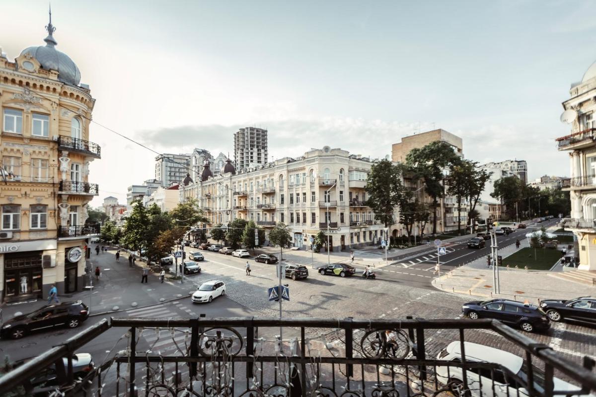Royal Grand Hotel - Housity