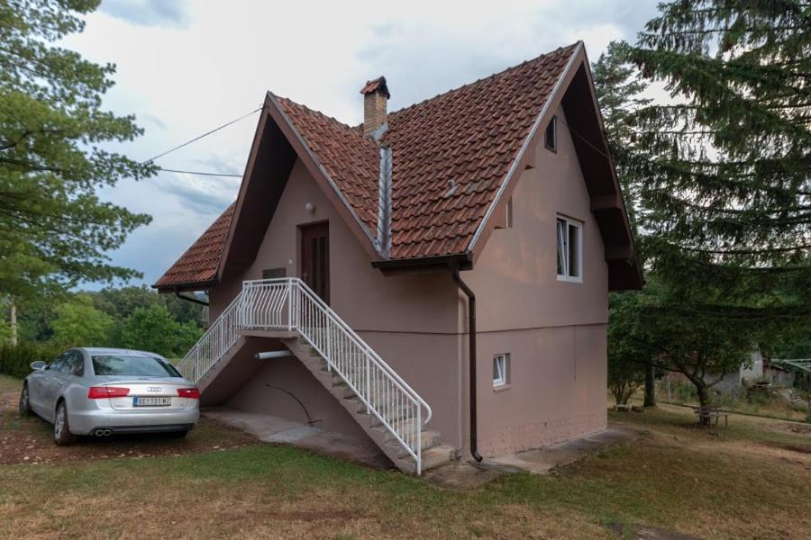 Seosko domacinstvo Milekic - Housity