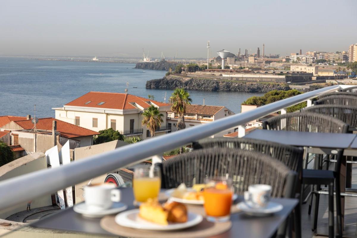 Plaza Hotel Catania - Housity