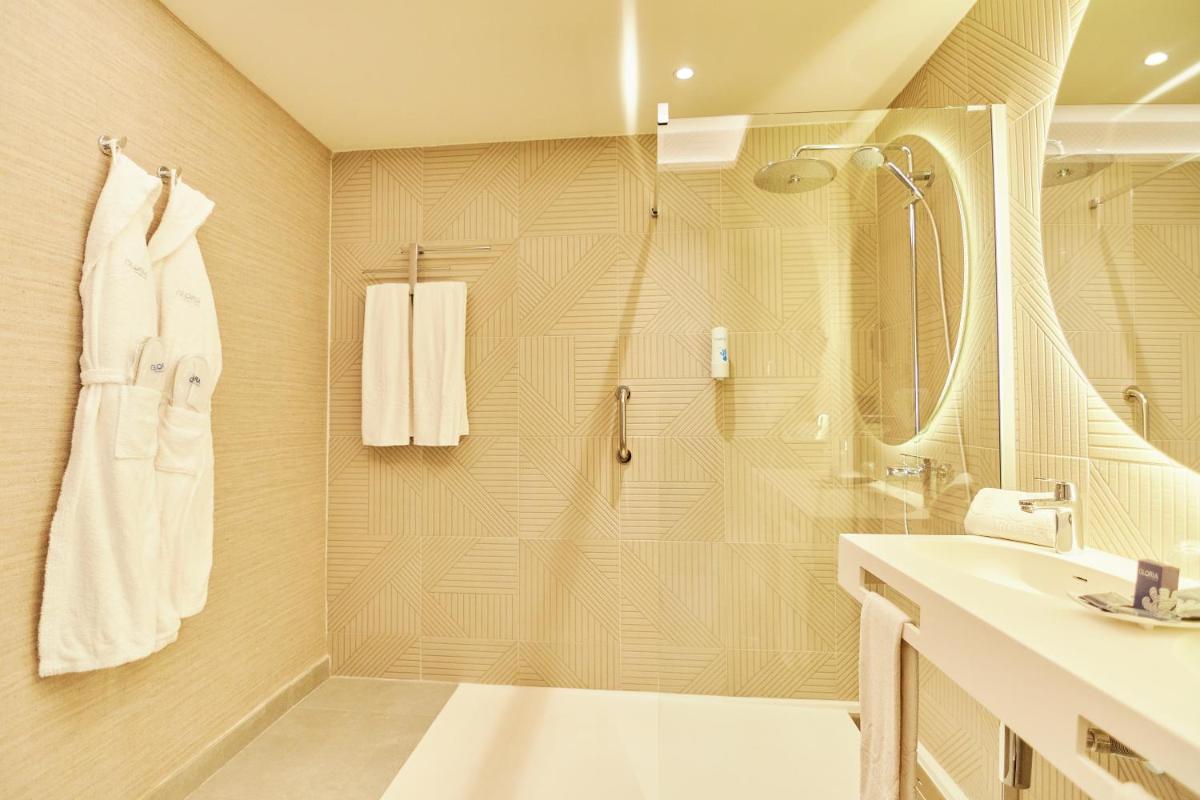 Un baño de Gloria Palace Amadores Thalasso & Hotel