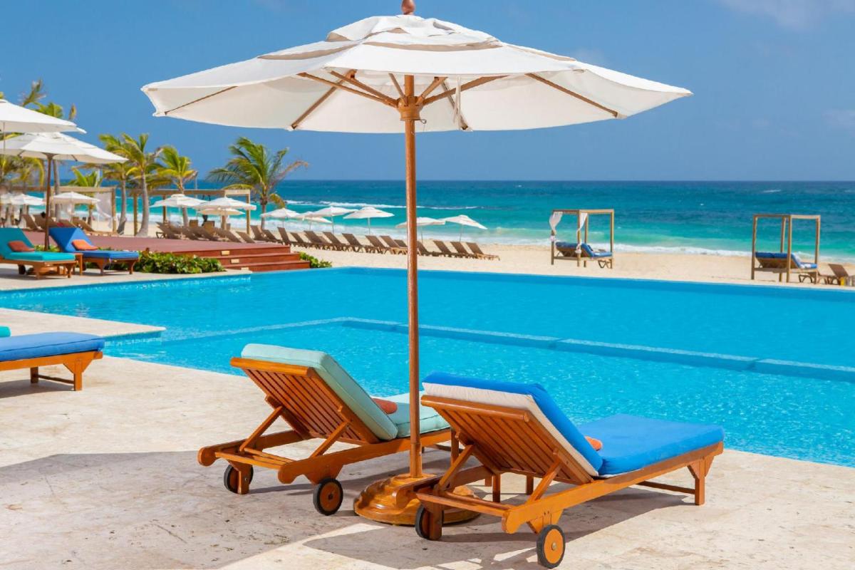 Beach Club & Pool W Smarttvhard Rock Condo - Housity