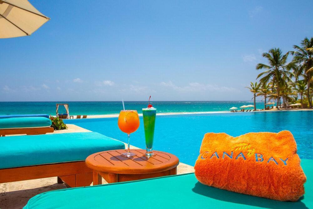 Beach Club & Pool W Smarttvhard Rock Condo - Housity
