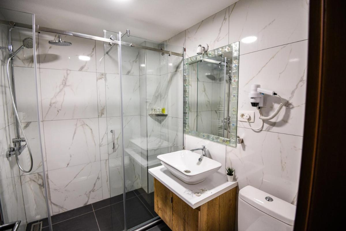 Hotel Necko - Housity