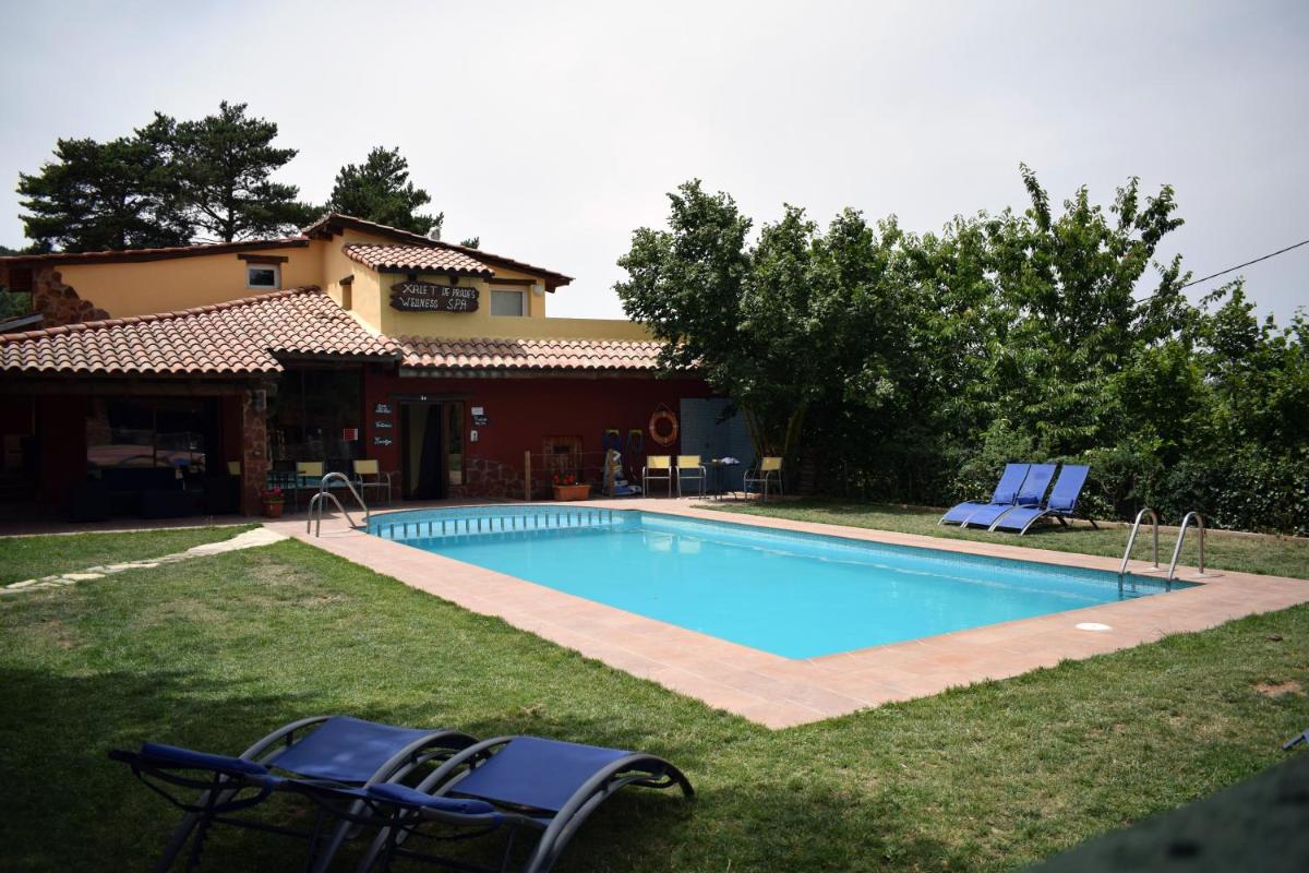 Piscina en o cerca de Xalet De Prades