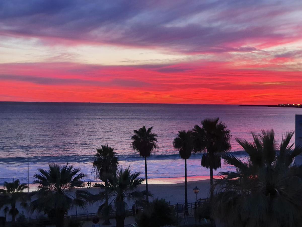 Ocean Sunset Beachfront House with Terraces - Housity