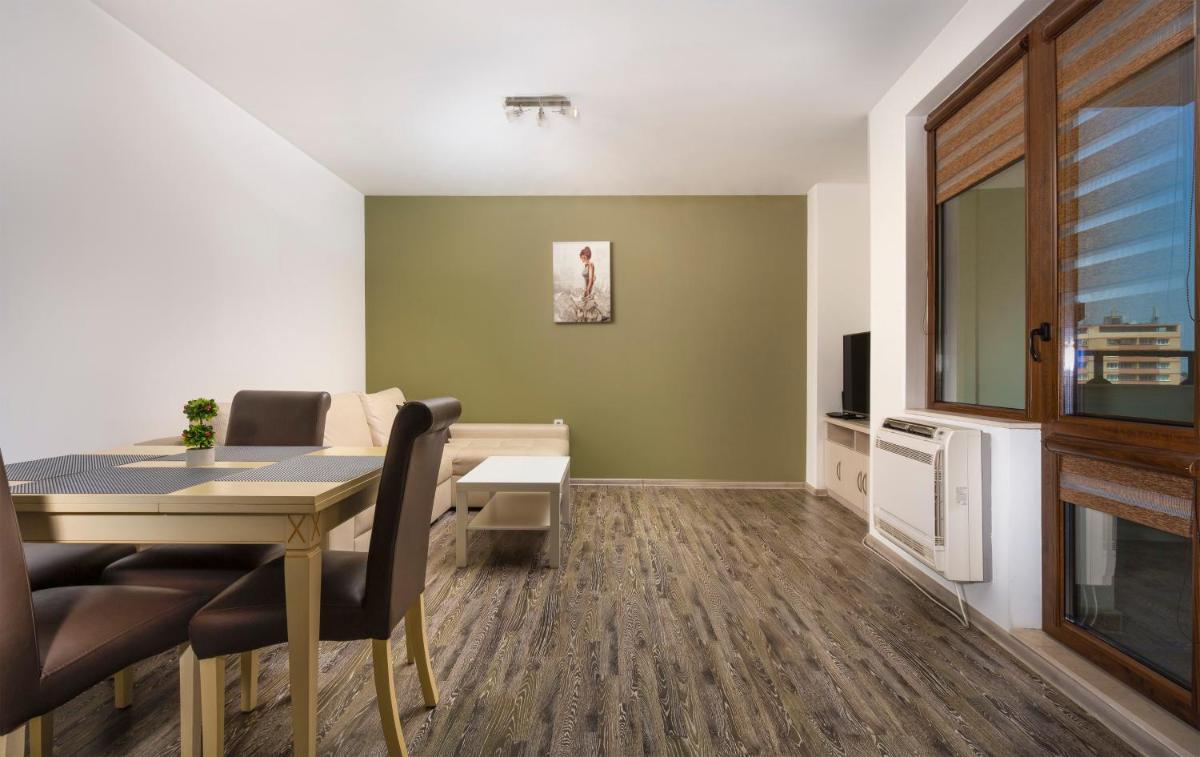 1BD Flat with a lovely terrace in the centre of Plovdiv - Housity