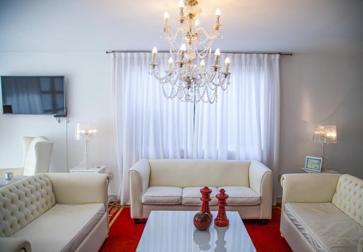 Suitetrails - Sorrento Hotel Boutique