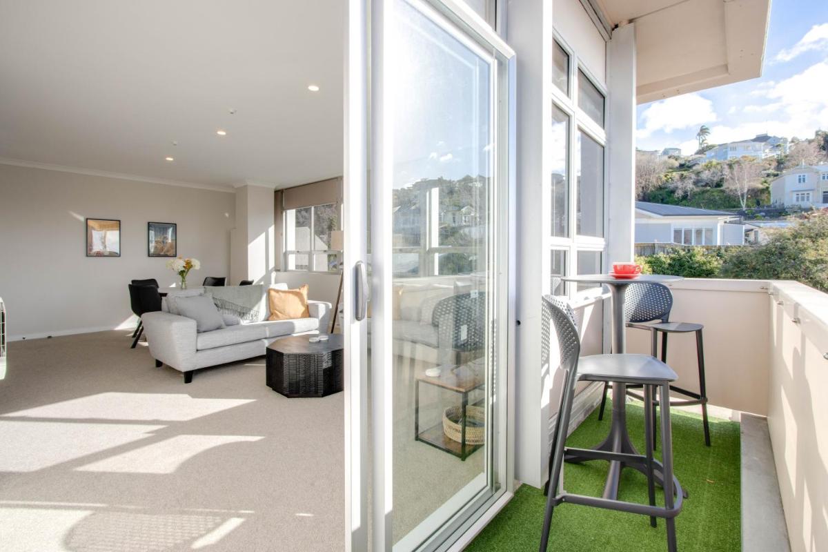 Suitetrails - Shakespeare in Love - Central Napier Holiday Apartment