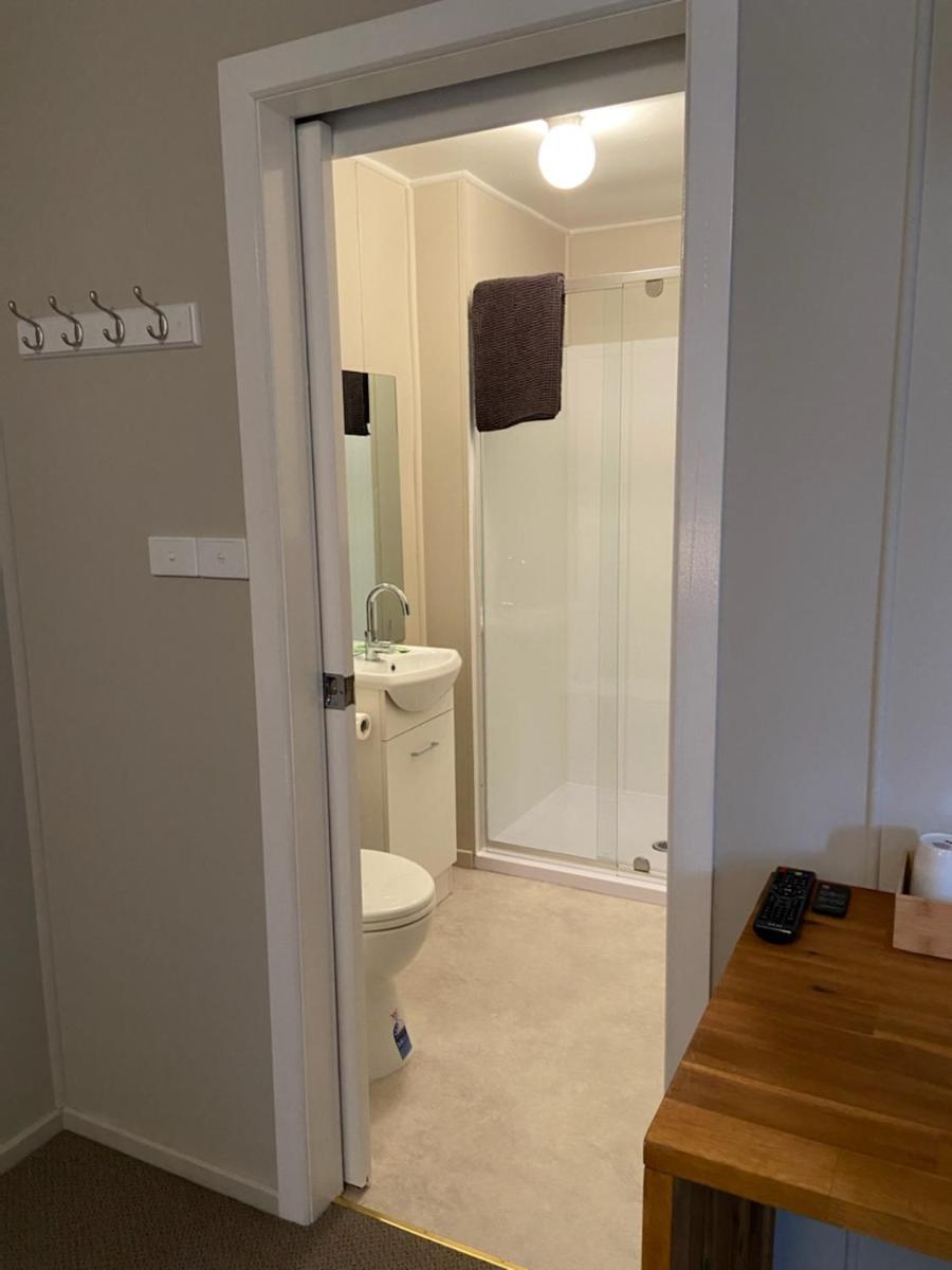 The Railway Hotel - Housity