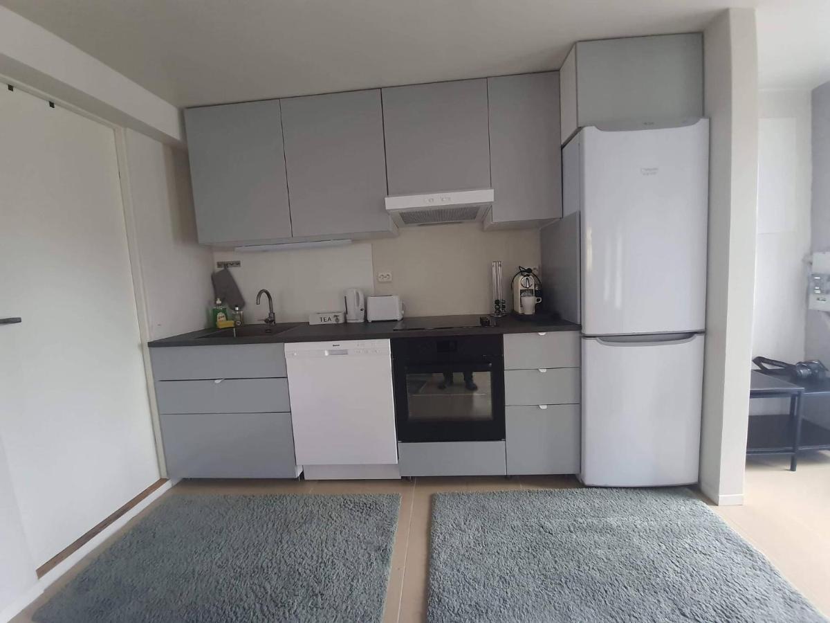 Bnb Downtown Stavanger Nicolas 3 2 Rooms - Housity