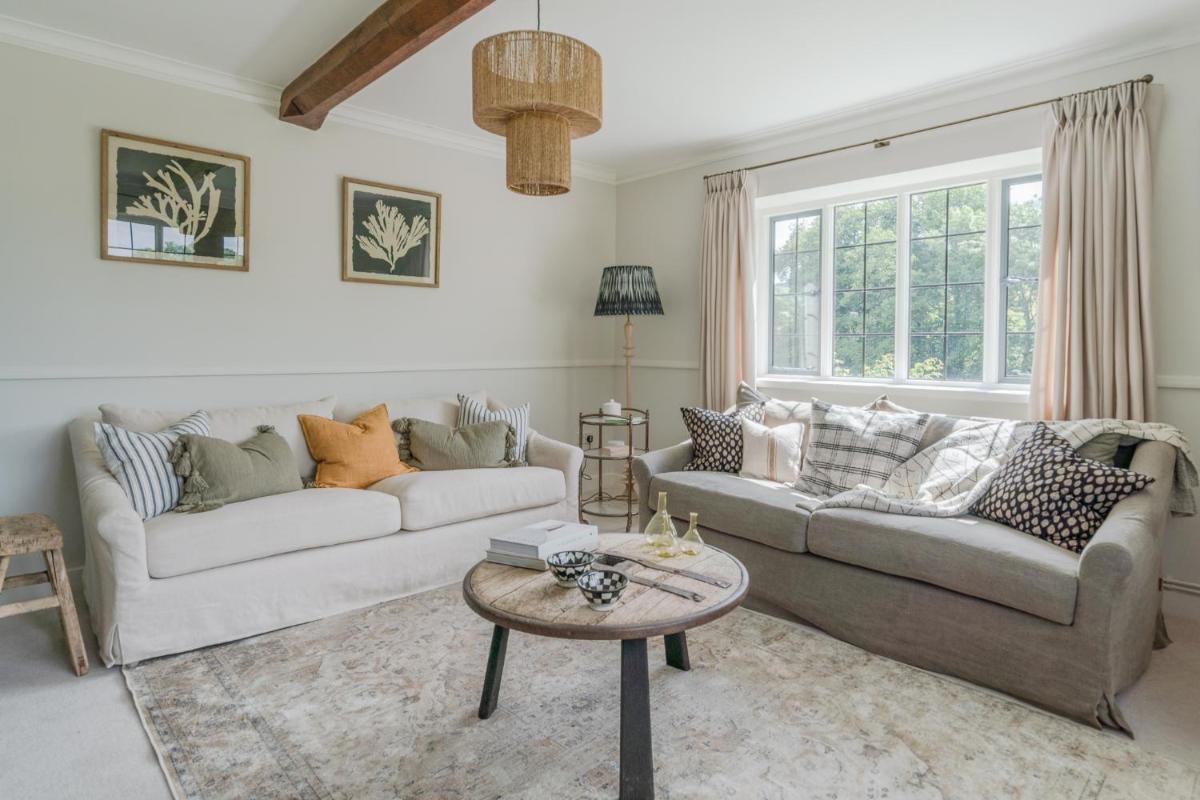 Court Cottage - Housity