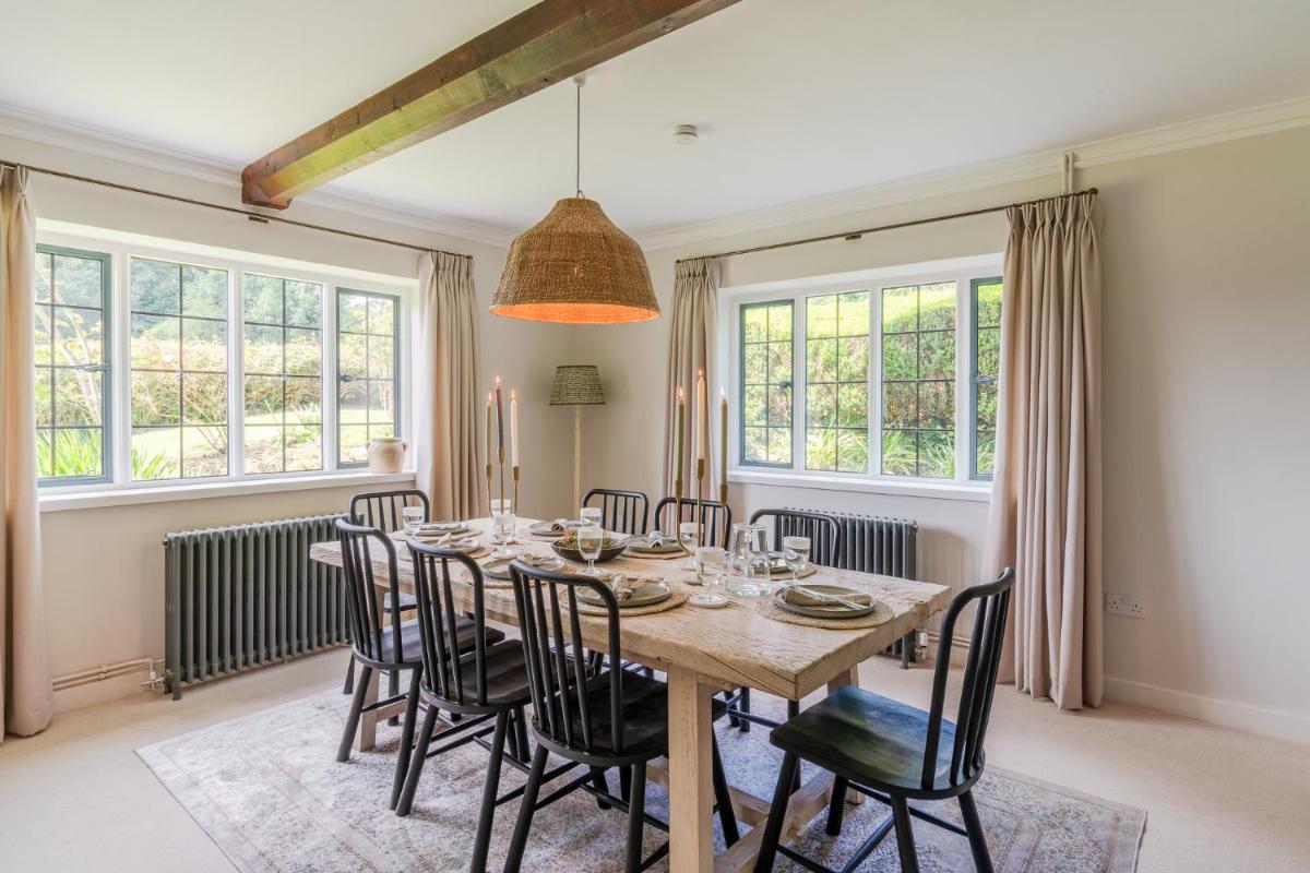 Court Cottage - Housity