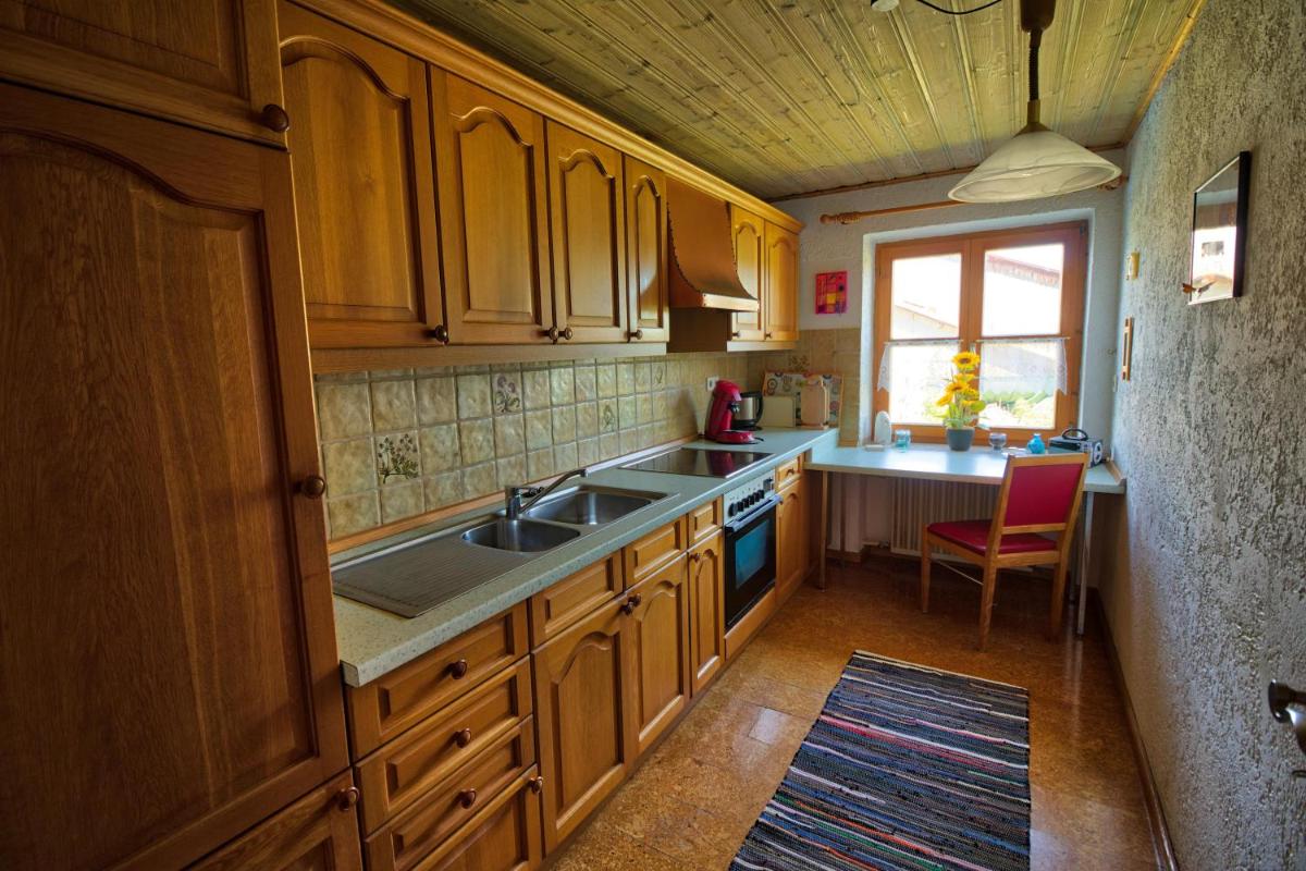 Feriensuite-auf-dem-Bauernhof-fuer-2-3-Personen-im-Herzen-Niederbayerns - Housity