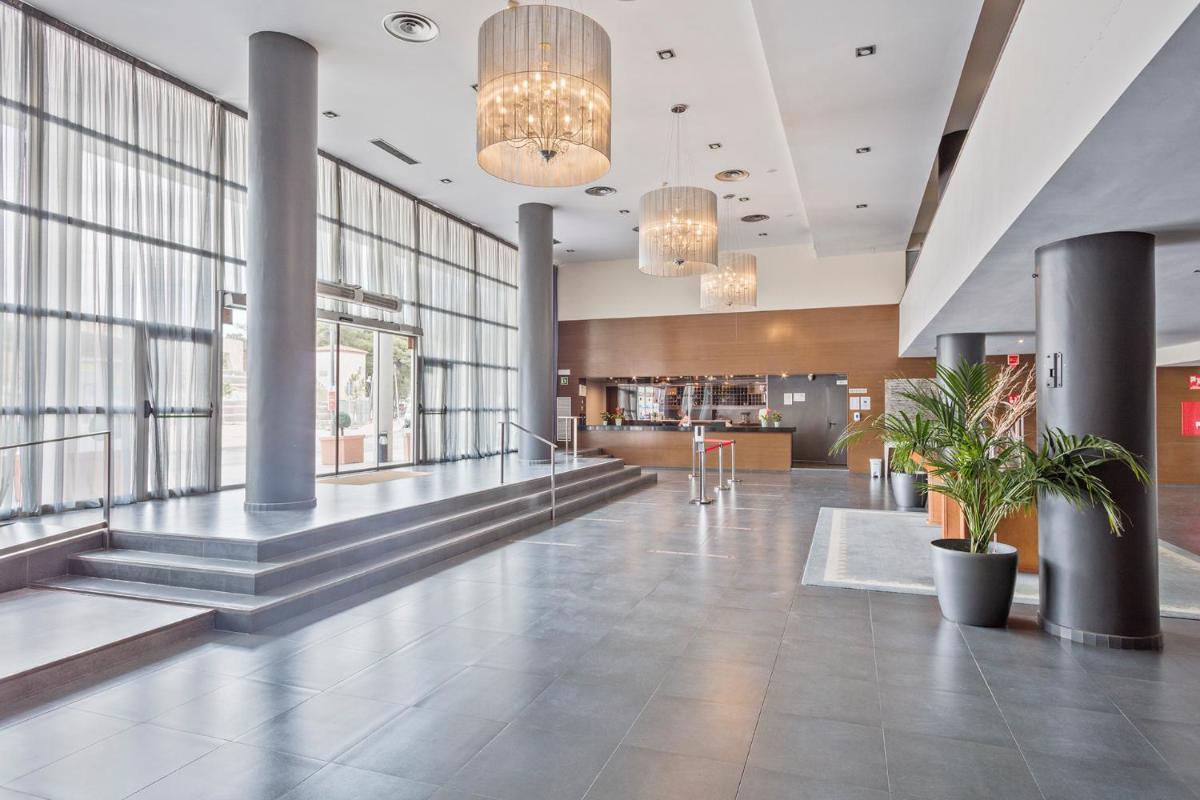 Imagen de la galería de Hotel Balneario Playa de Comarruga, en Comarruga