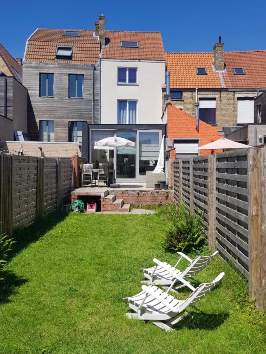 Home Bruges Cosy Comfort Modern Couple Privacy walking distance City center Kitchen Terrace Garden - Housity