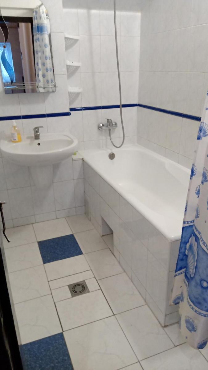 Suitetrails - Odessa Centre Apartments