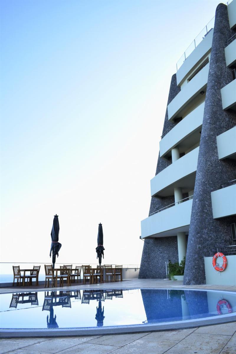 A piscina em ou perto de Madeira Regency Cliff - Adults Only