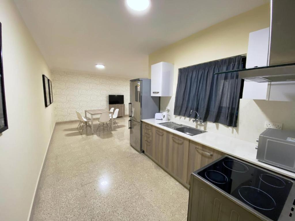 Point - 101Moroni - Housity