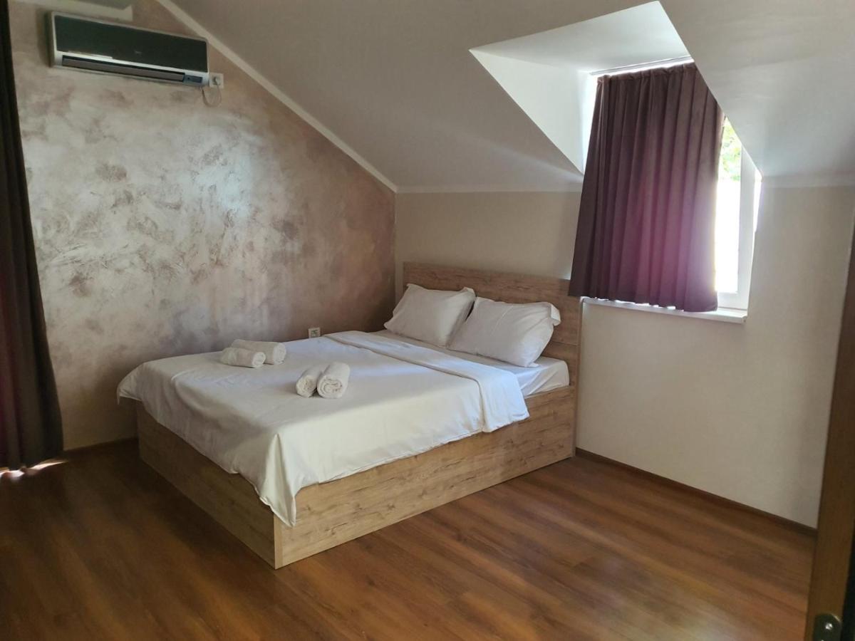 Apartmani Mali vikend - Housity