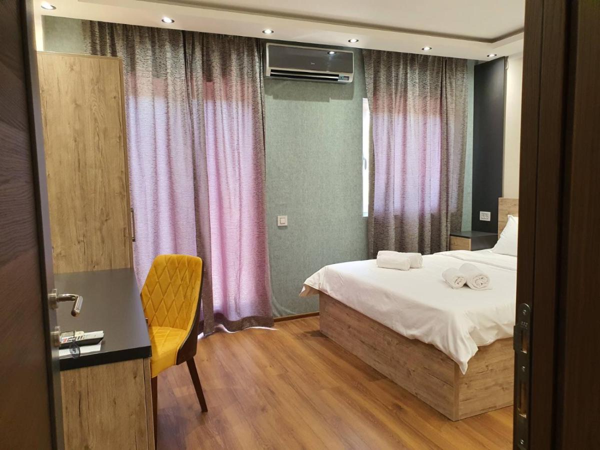 Apartmani Mali vikend - Housity
