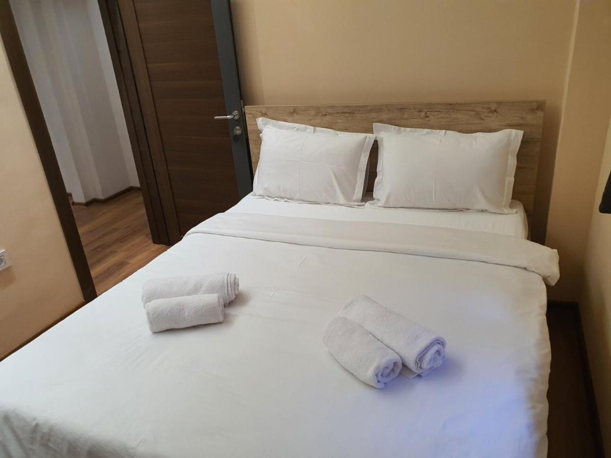 Apartmani Mali vikend - Housity