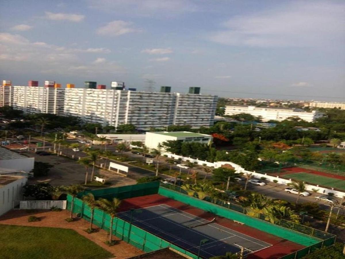 Suitetrails - Room in Apartment - Asia Don Mueang Bangkok Condominium