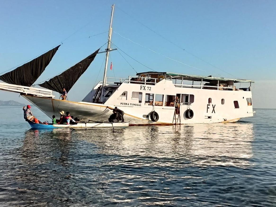 FX72 Beach Resort Maumere - Housity