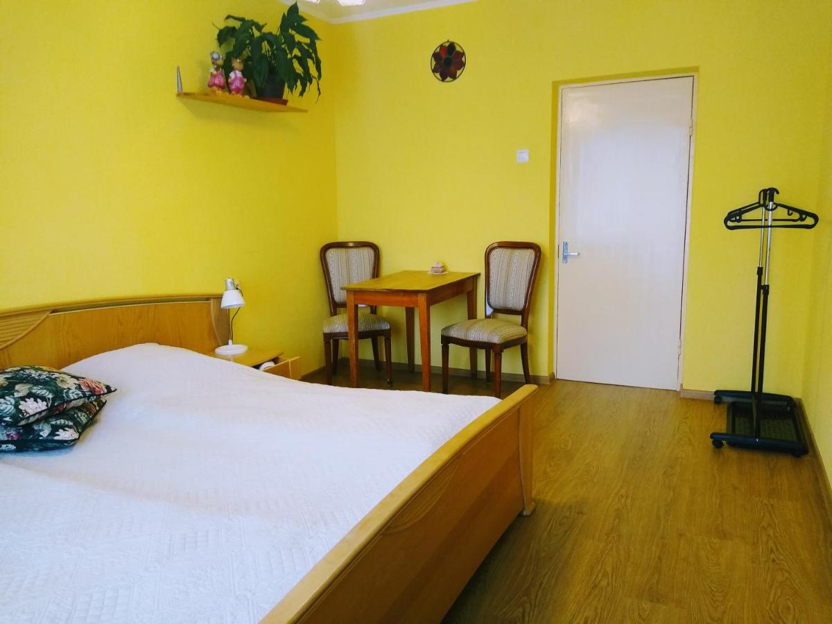 Brīvdienu dzīvoklis - Housity