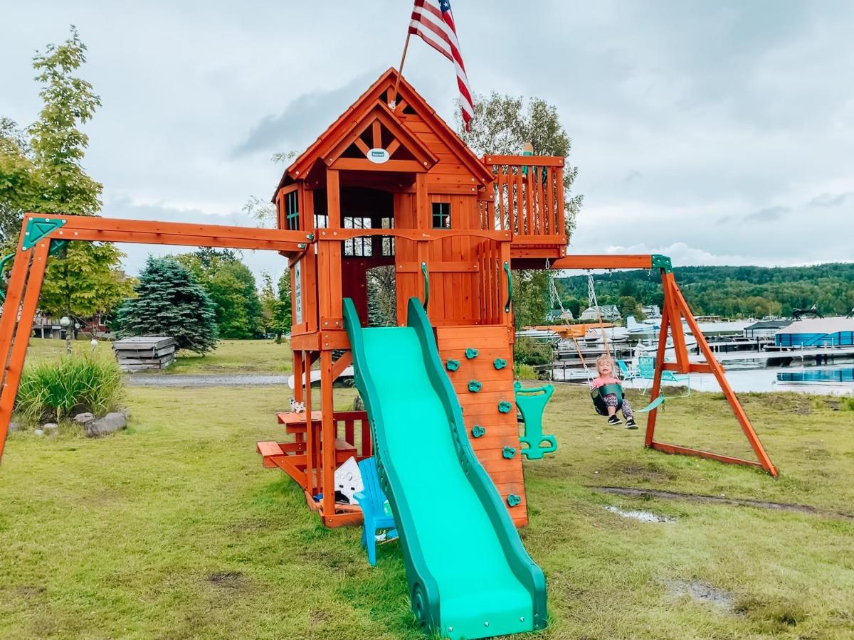 Rangeley Town & Lake - Housity