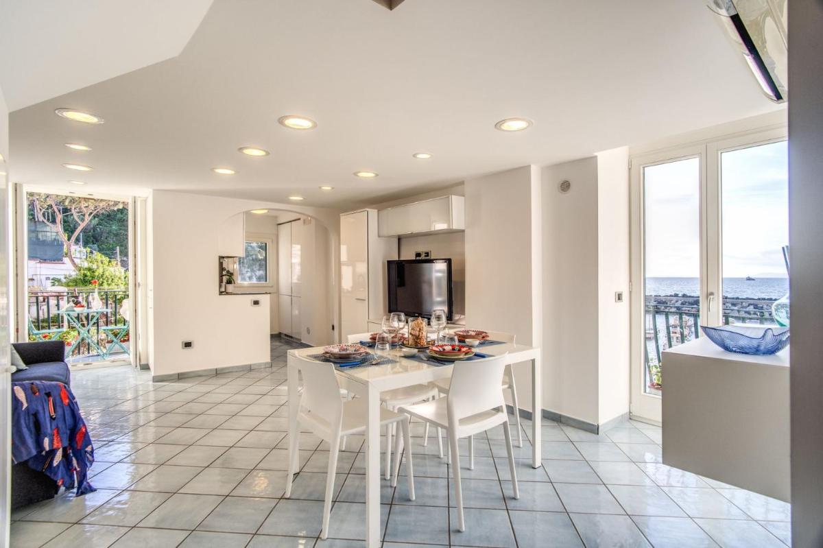 House Archimede - eyes on the sea - Housity