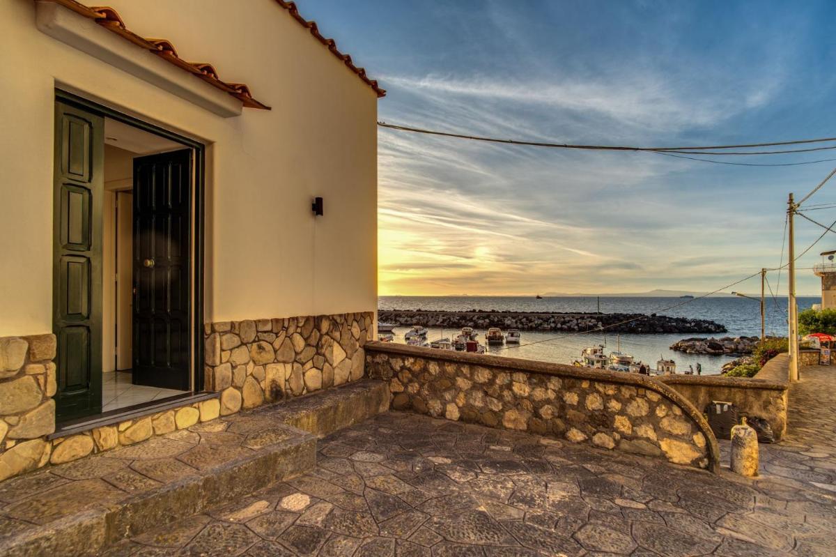 House Archimede - eyes on the sea - Housity