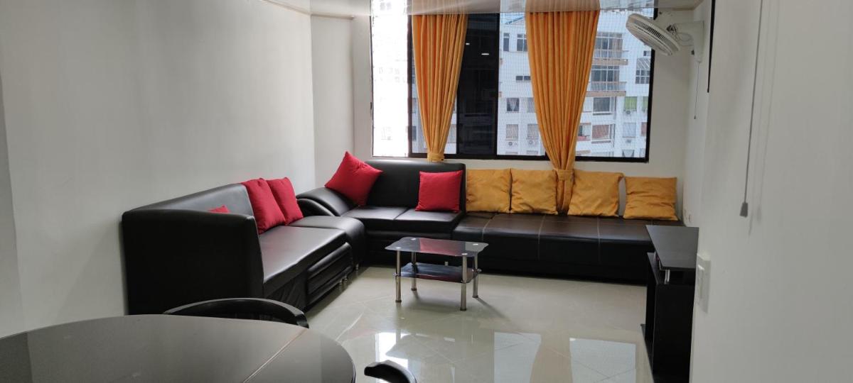 Condominio al frente de la playa EL RODADERO! Amplio y hermoso apartamento - Housity