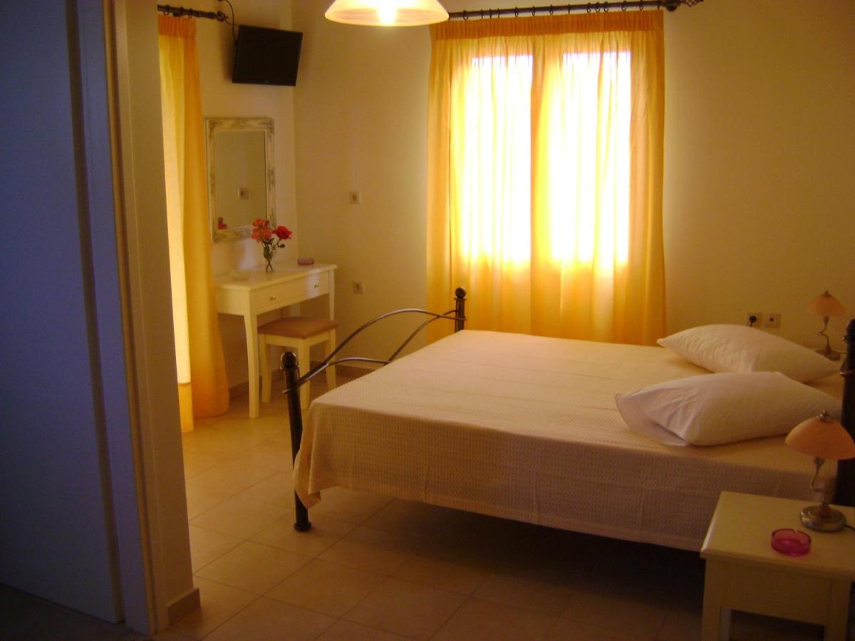 Vasso's Studios - Housity