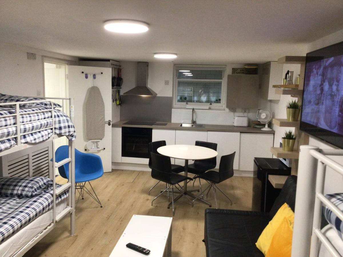 Bond Studios - Housity